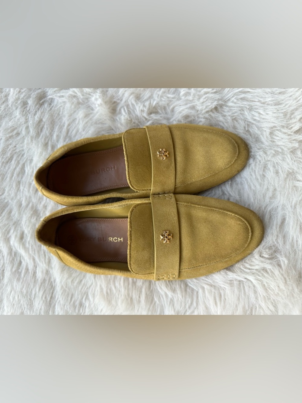 Tory Burch Mustard Yellow Suede Penny Loafers with Gold Emblem Ballet shoes 7.5 - Picture 3 of 16